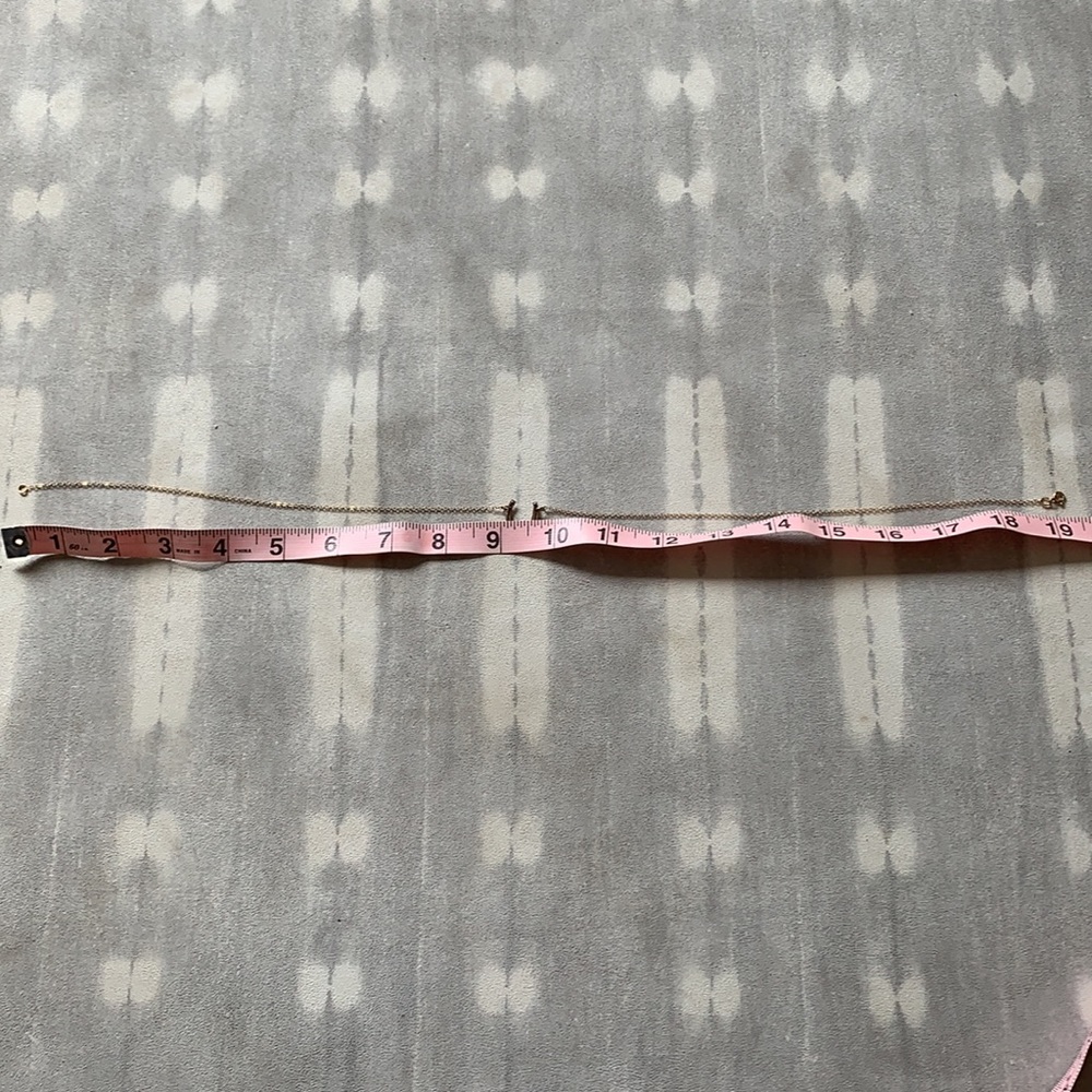 Horseshoe Necklace - Picture 3 of 3